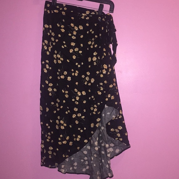 AE High-waisted Floral Wrap Midi Skirt - Picture 2 of 2